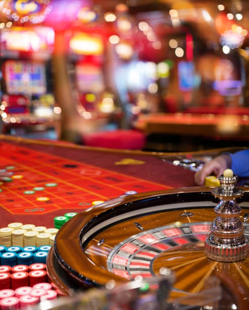 Wolf Gold slot game interface showing reel symbols and session controls on scater911